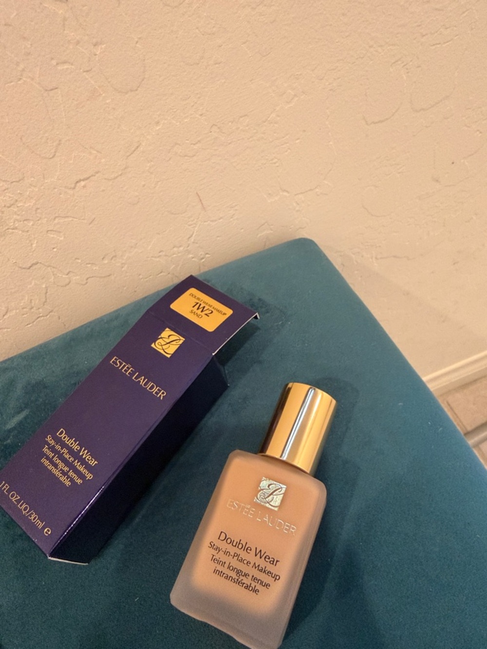 Estee Lauder Double Wear Makeup - Navy & Gold Box